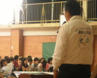 �������c�͊��u�����s���Ă��܂��B