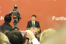 習近平主席が挨拶講演